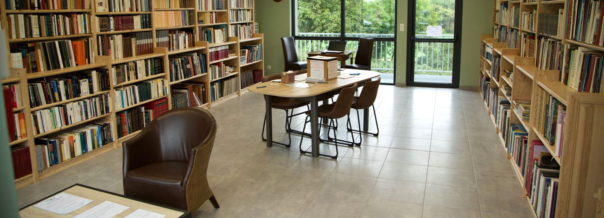 intérieur de la bibliothèque